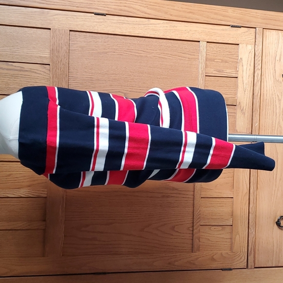 Off the shoulders Sweater - Picture 3 of 5